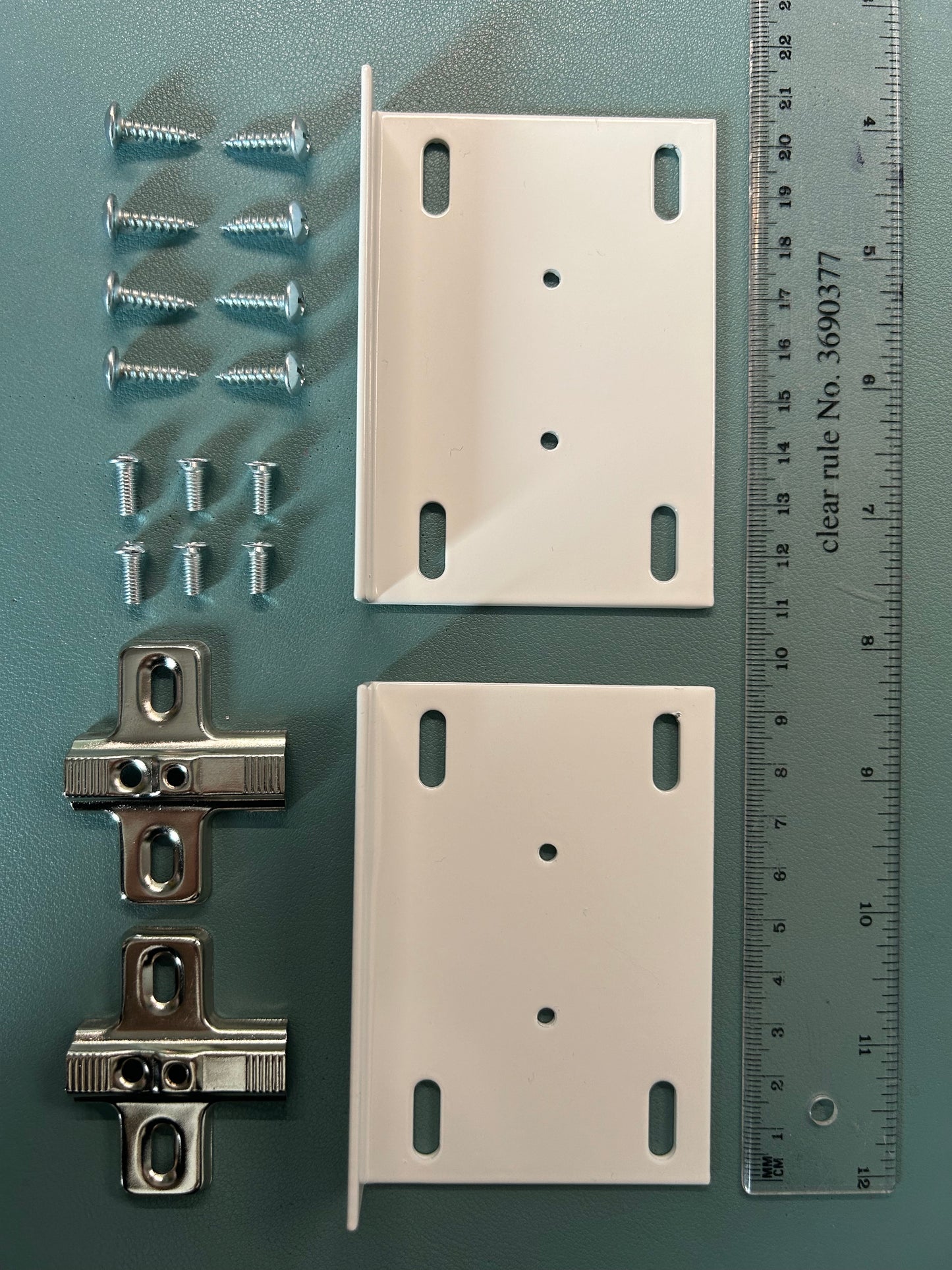 Kitchen Cabinet Repair Kit (2 Pieces)