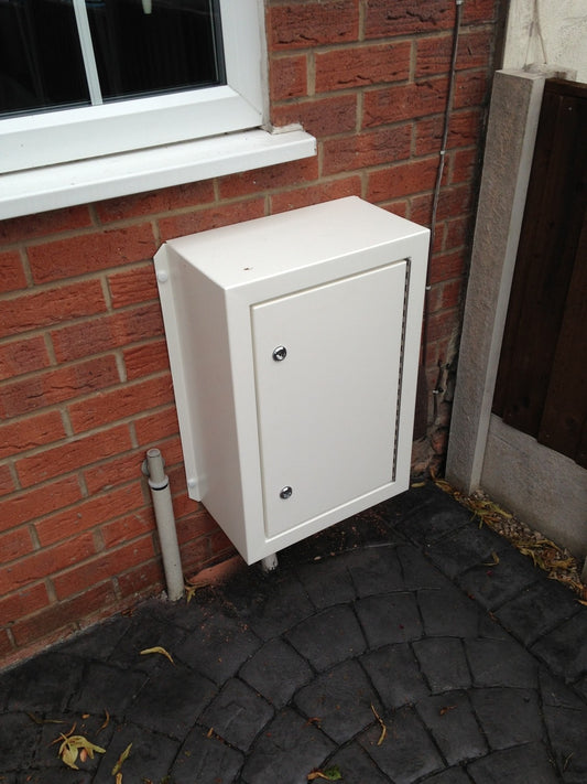 ELECTRIC SURFACE MOUNTED OVERBOX 620 X 540 X 250 (Small)