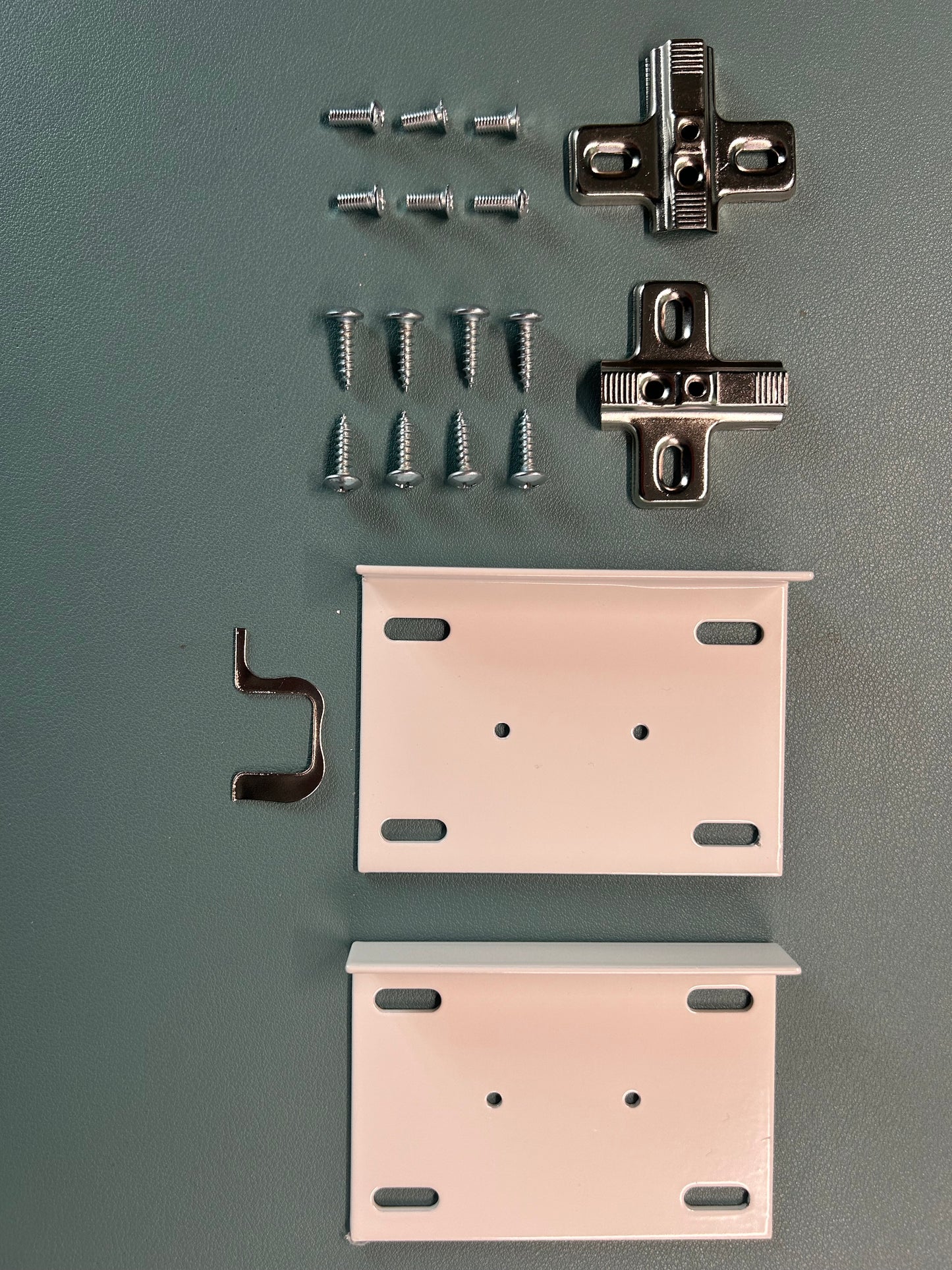 Kitchen Cabinet Repair Kit (2 Pieces)